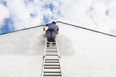 Peinture extérieure à la Sauzière-Saint-Jean — façades et ravalement